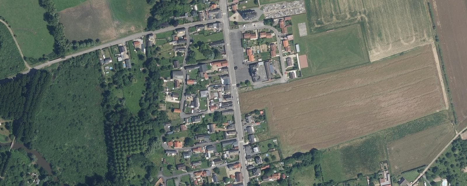 Vue aérienne de Achery (Aisne)