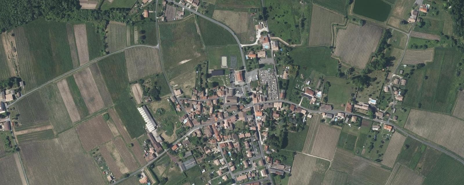 Vue aérienne de Anglade (Gironde)