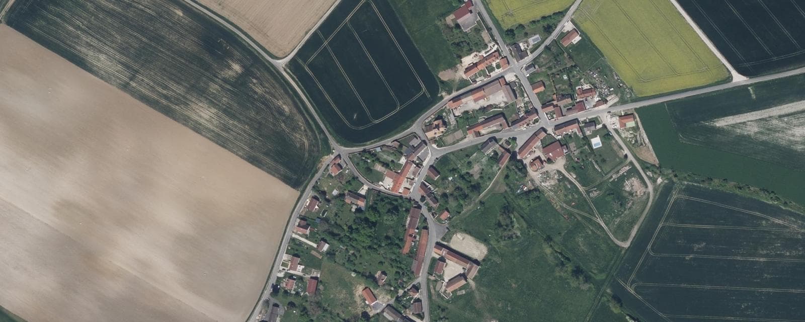Vue aérienne de Aougny (Marne)