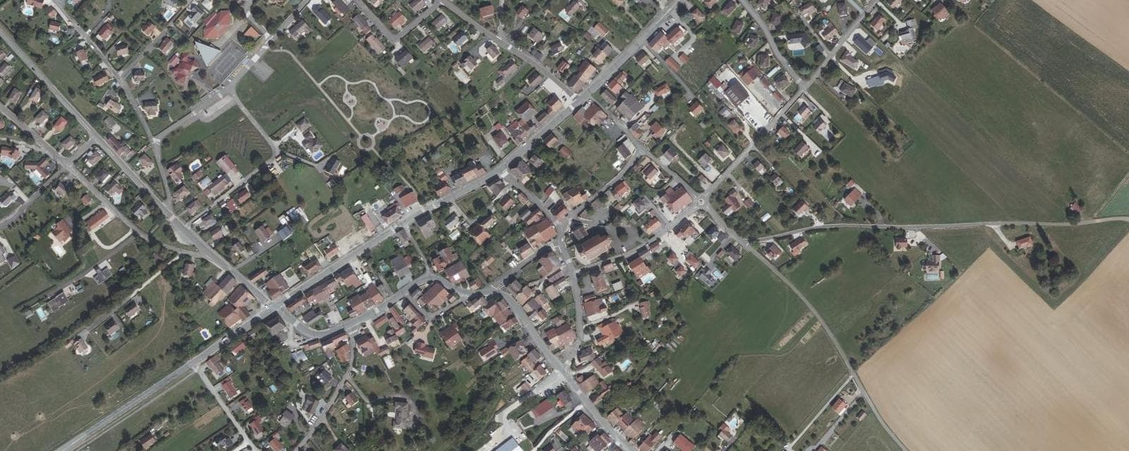 Vue aérienne de Arcey (Doubs)