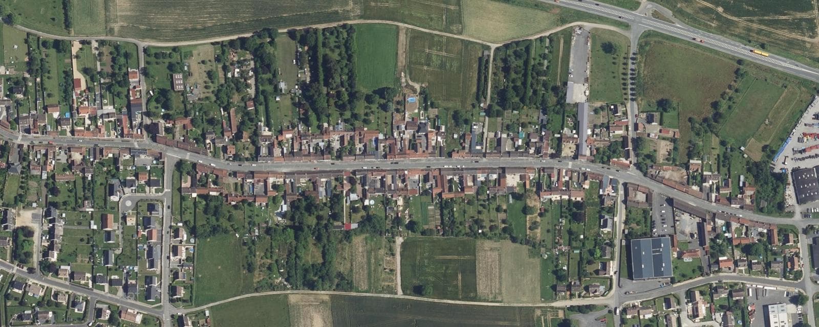Vue aérienne de Arsy (Oise)