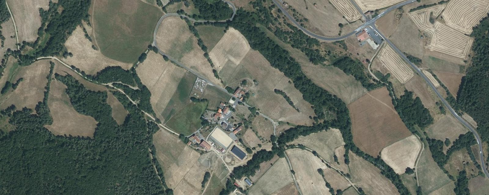 Vue aérienne de Aubazat (Haute-Loire)