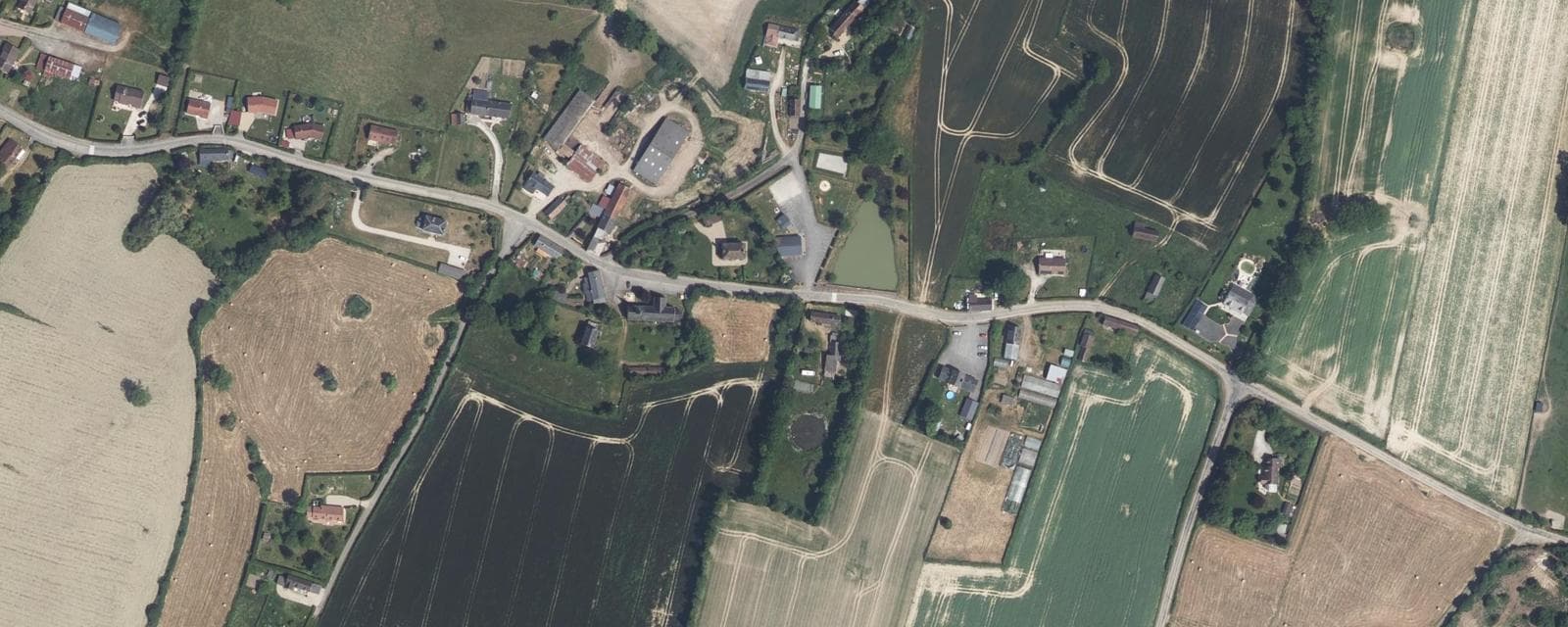 Vue aérienne de Auguaise (Orne)