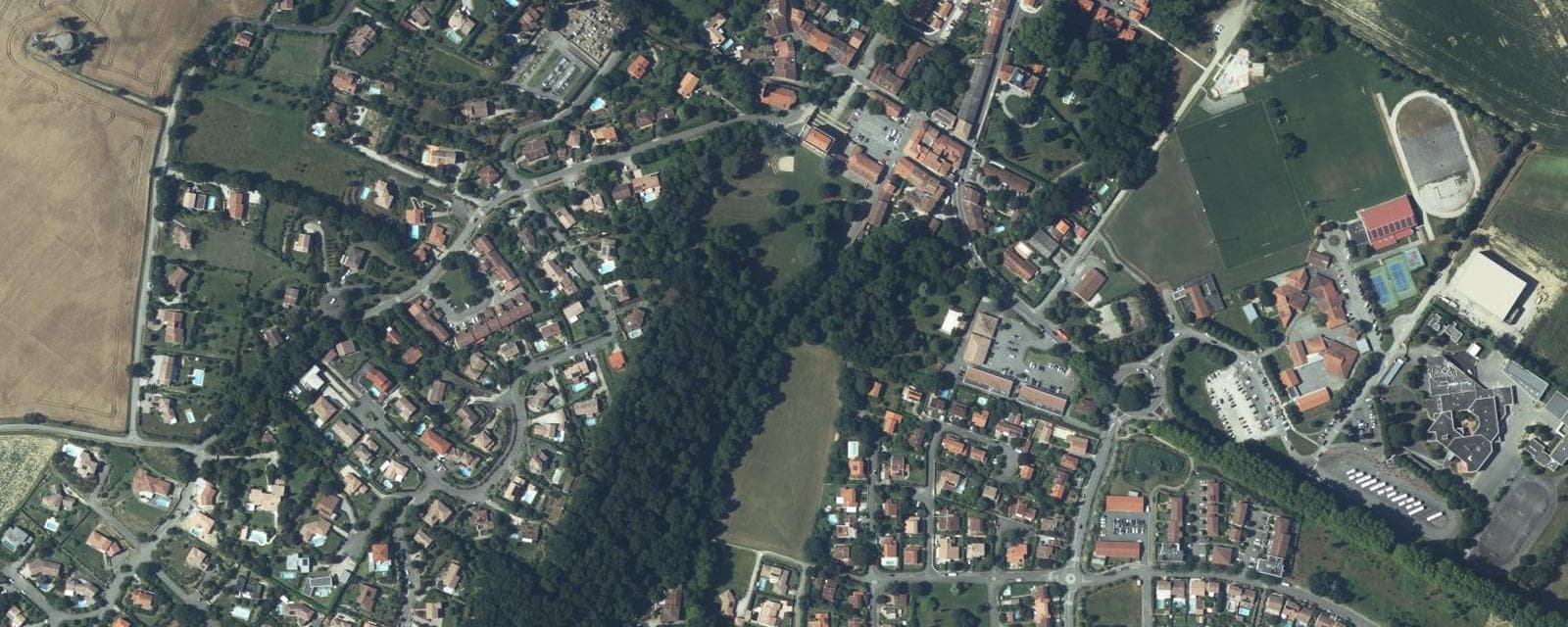 Vue aérienne de Ayguesvives (Haute-Garonne)