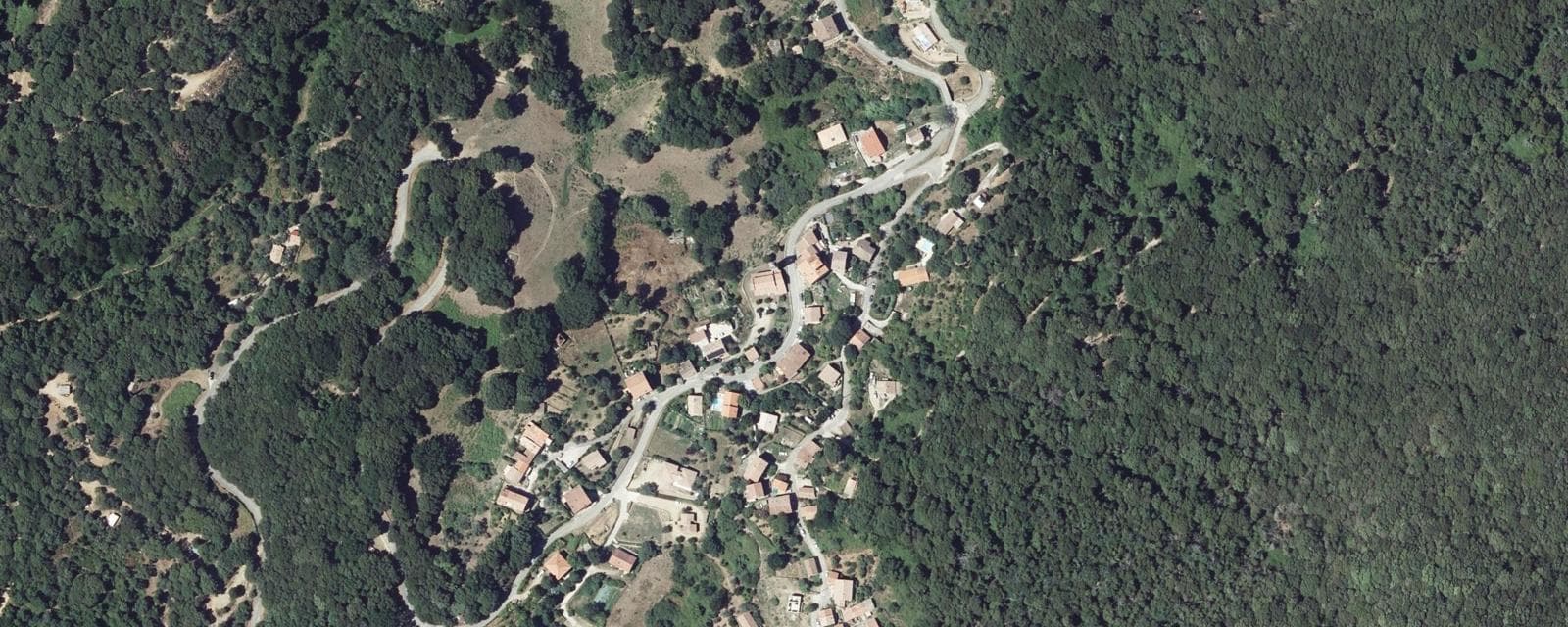 Vue aérienne de Azilone-Ampaza (Corse-du-Sud)