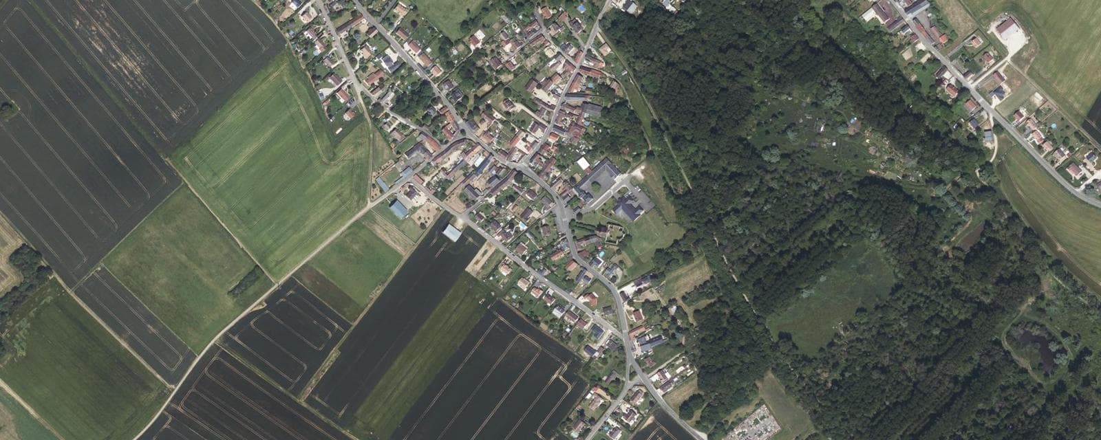 Vue aérienne de Bailleau-Armenonville (Eure-et-Loir)