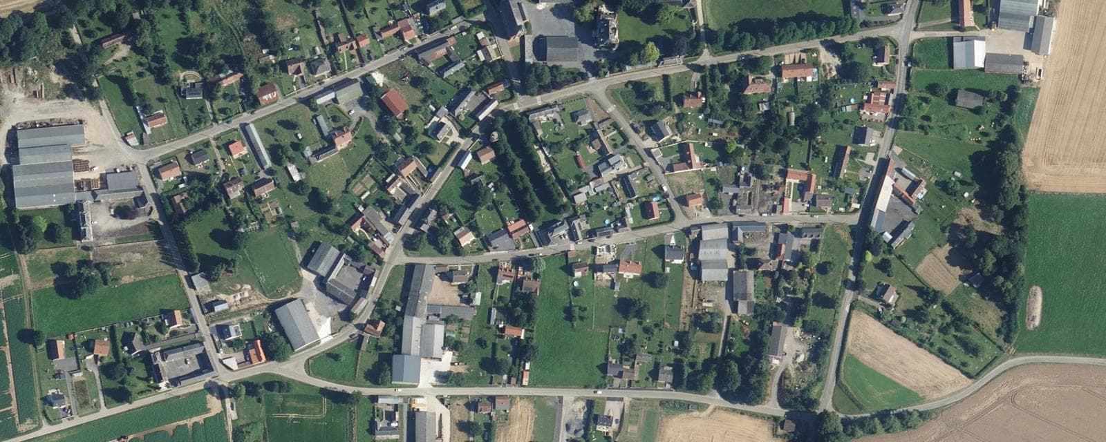 Vue aérienne de Baizieux (Somme)
