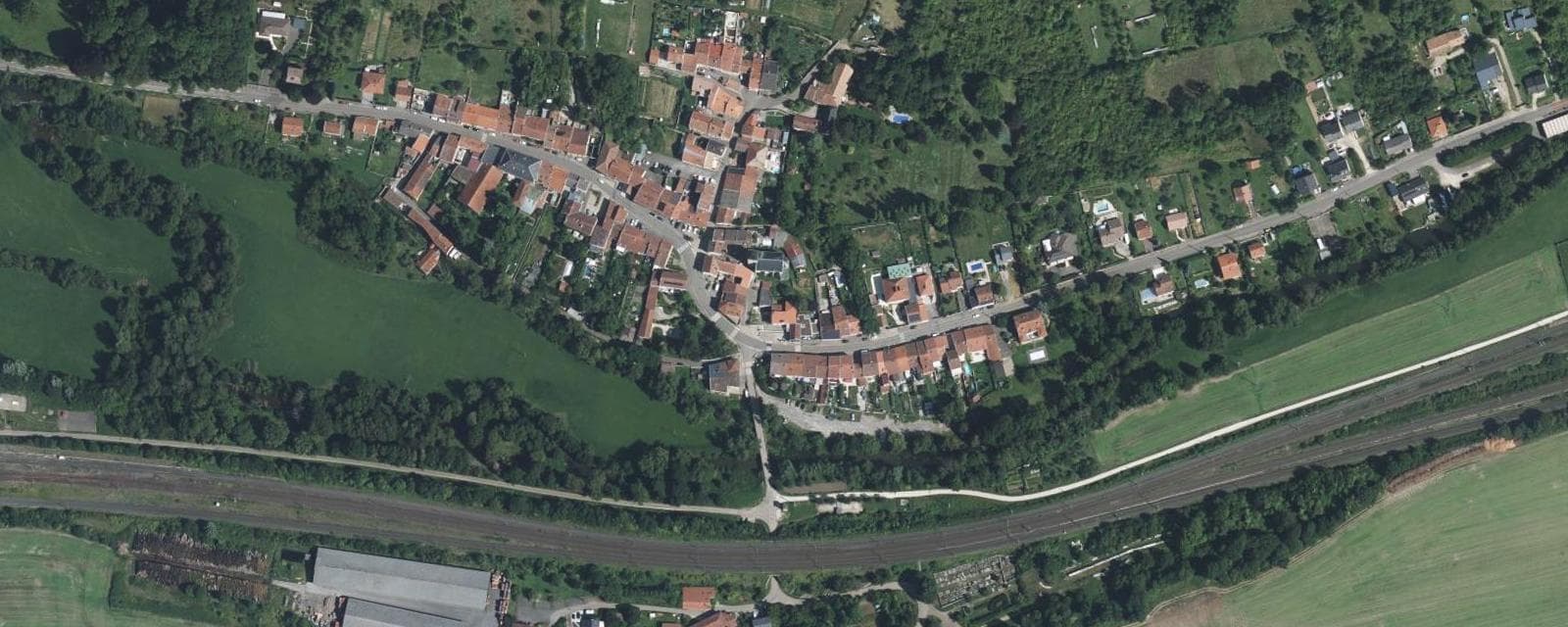 Vue aérienne de Bayonville-sur-Mad (Meurthe-et-Moselle)