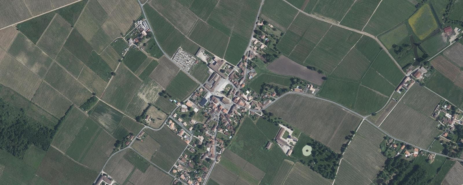 Vue aérienne de Bégadan (Gironde)