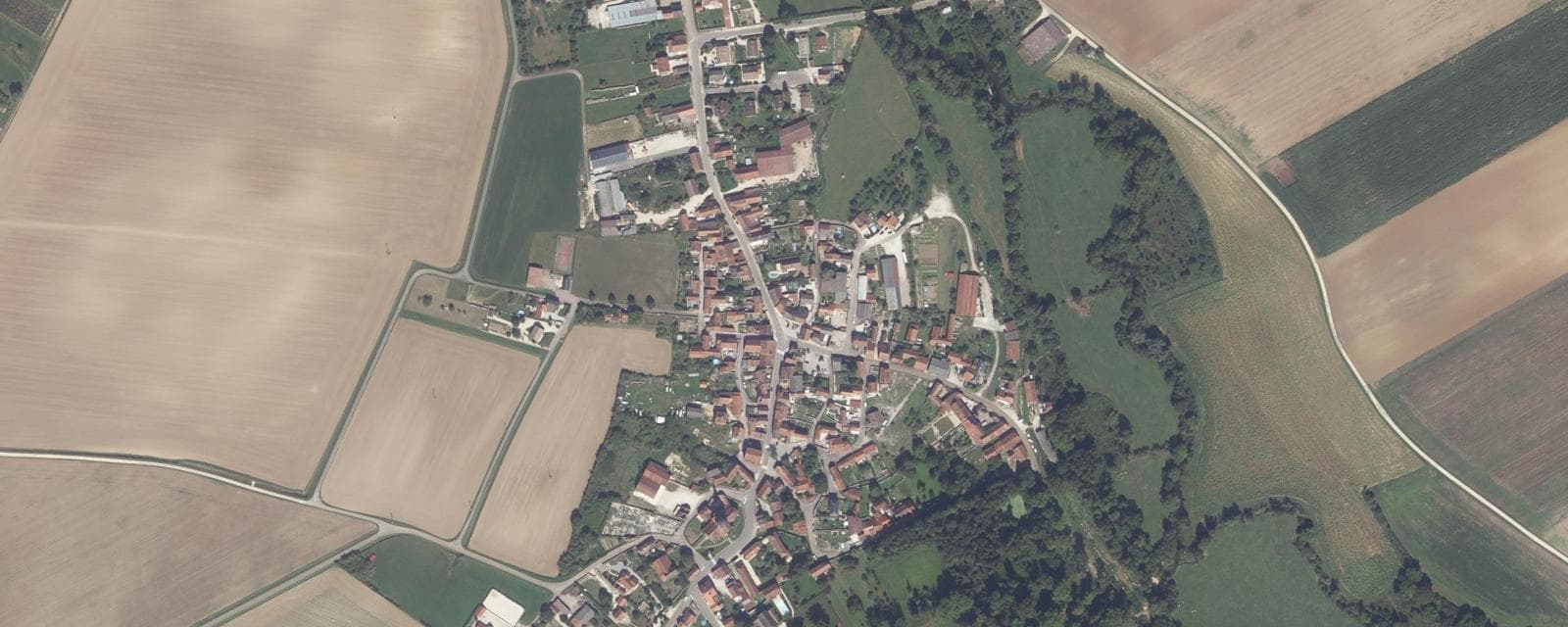 Vue aérienne de Belan-sur-Ource (Côte-d'Or)