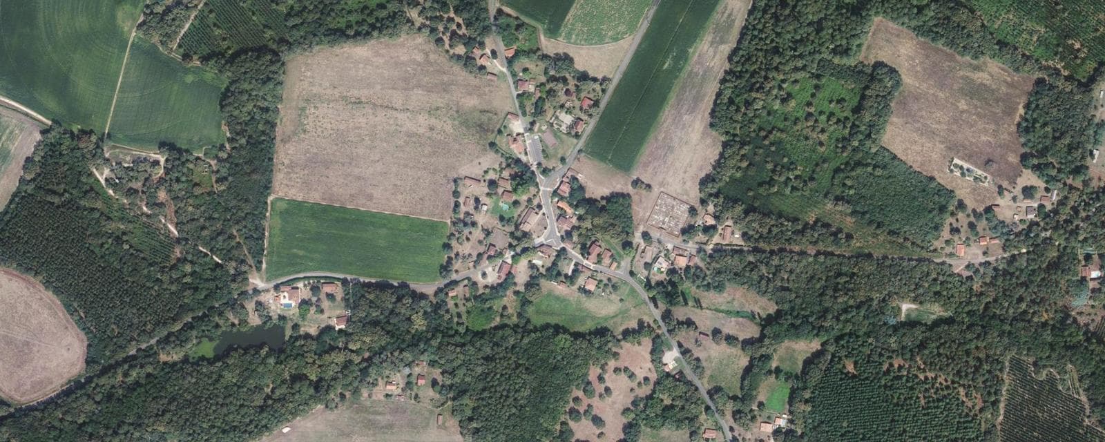 Vue aérienne de Bélis (Landes)