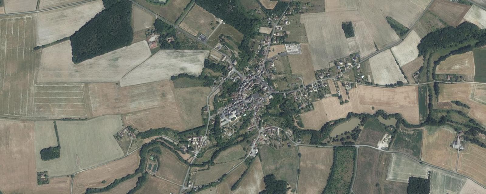 Vue aérienne de Betz-le-Château (Indre-et-Loire)