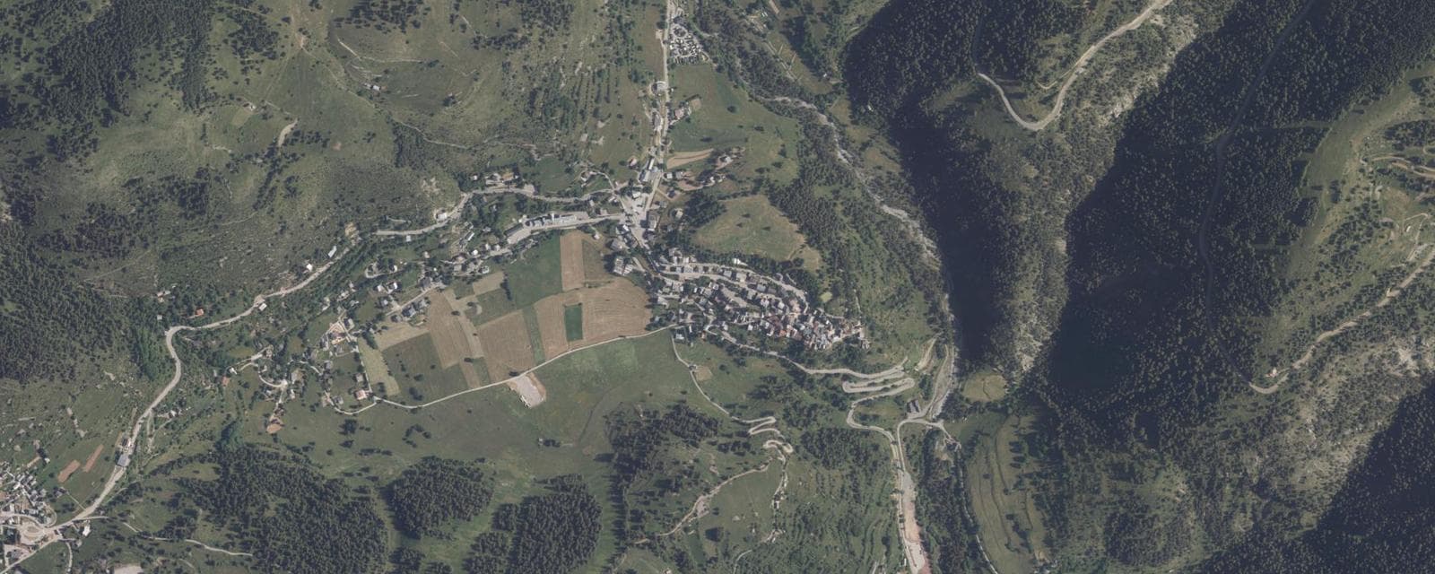 Vue aérienne de Beuil (Alpes-Maritimes)