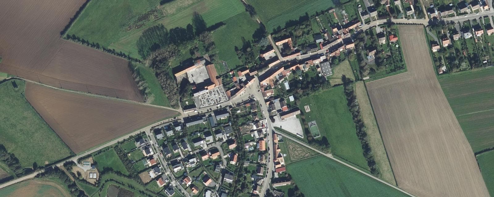 Vue aérienne de Beuvrequen (Pas-de-Calais)