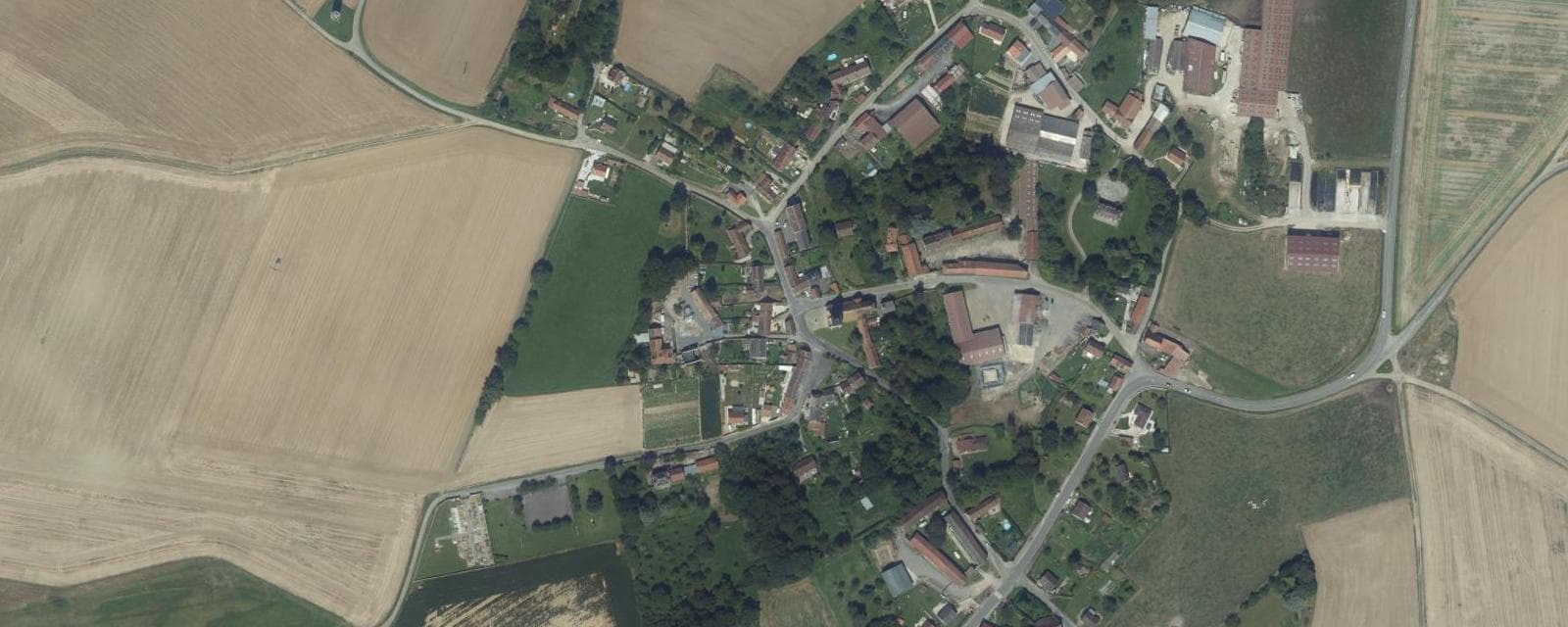 Vue aérienne de Billy-sur-Ourcq (Aisne)