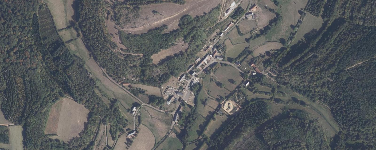 Vue aérienne de Blanot (Côte-d'Or)