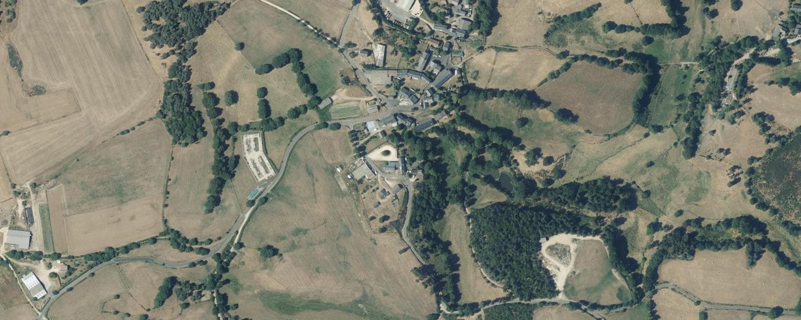 Vue aérienne de Blavignac (Lozère)