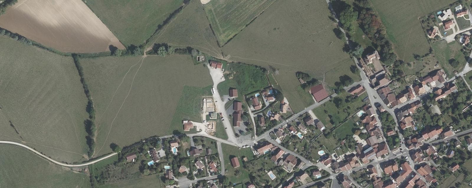 Vue aérienne de Bonnay (Doubs)