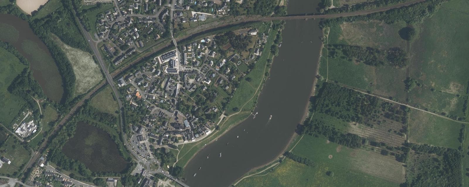 Vue aérienne de Bouchemaine (Maine-et-Loire)