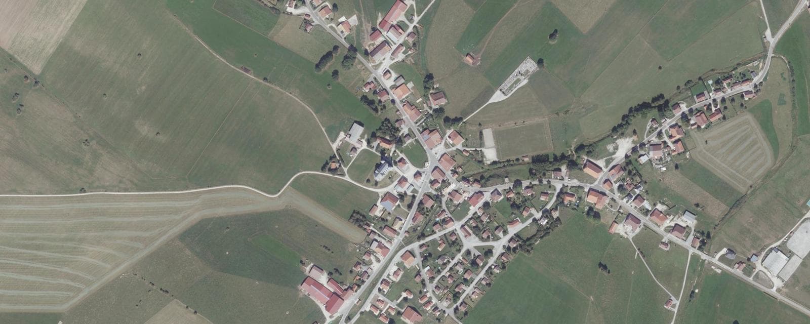 Vue aérienne de Boujailles (Doubs)