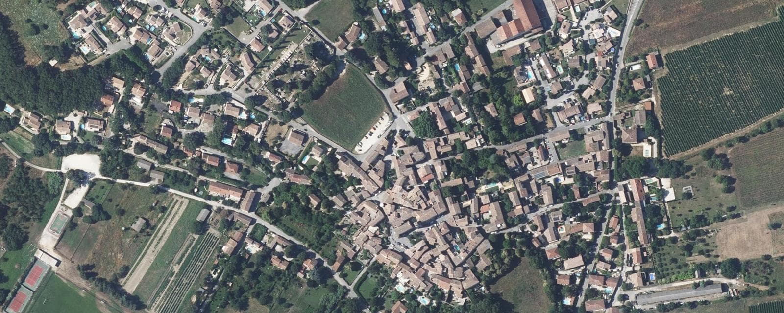 Vue aérienne de Brignon (Gard)