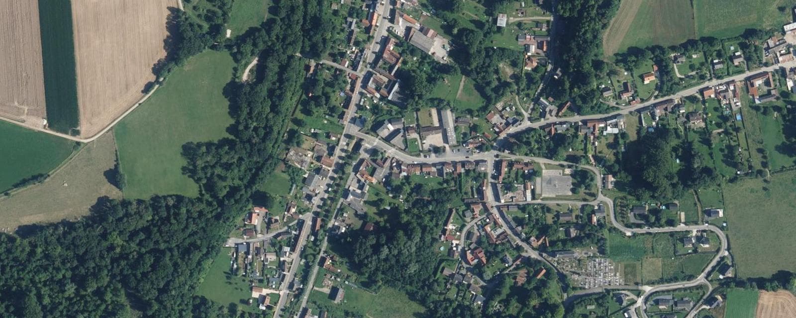 Vue aérienne de Canaples (Somme)