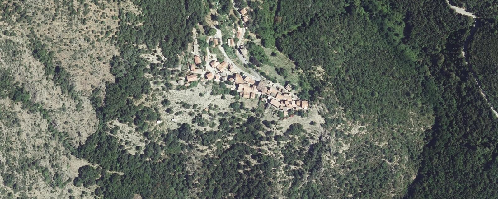 Vue aérienne de Castellare-di-Mercurio (Haute-Corse)