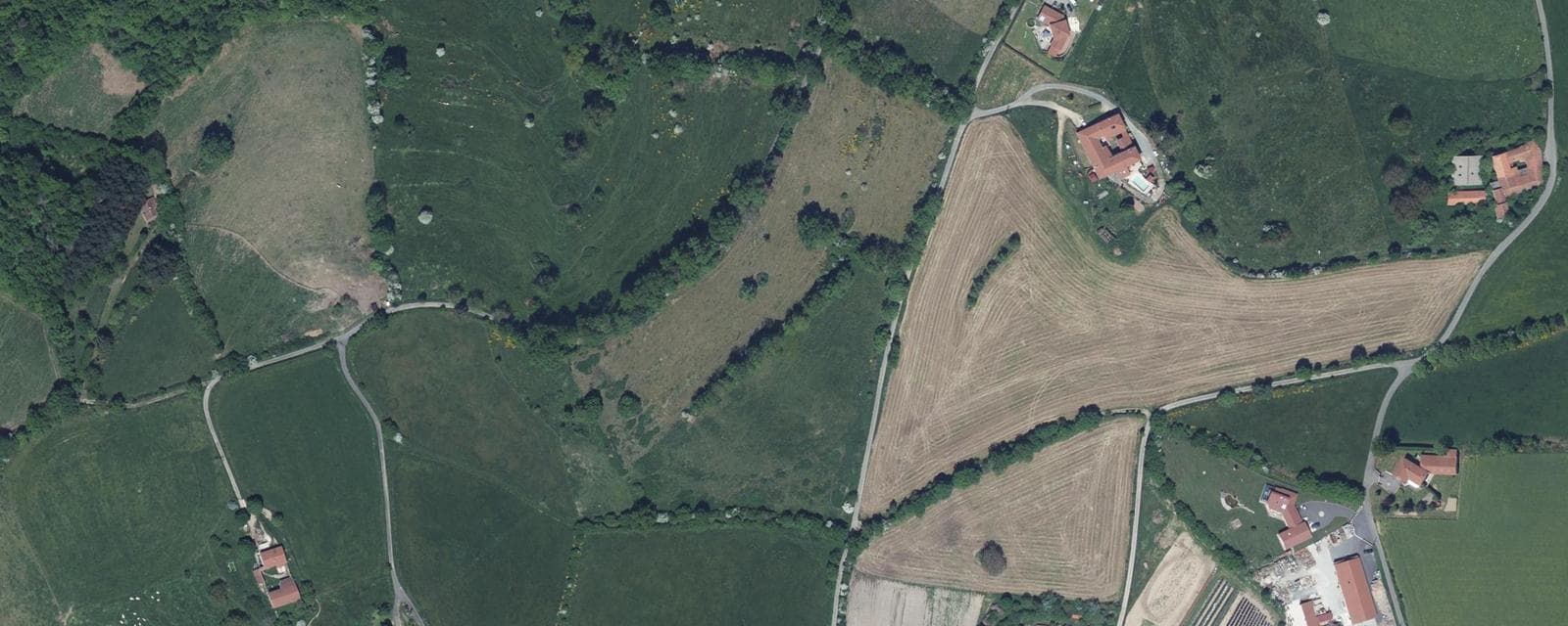 Vue aérienne de Châtelus (Loire)