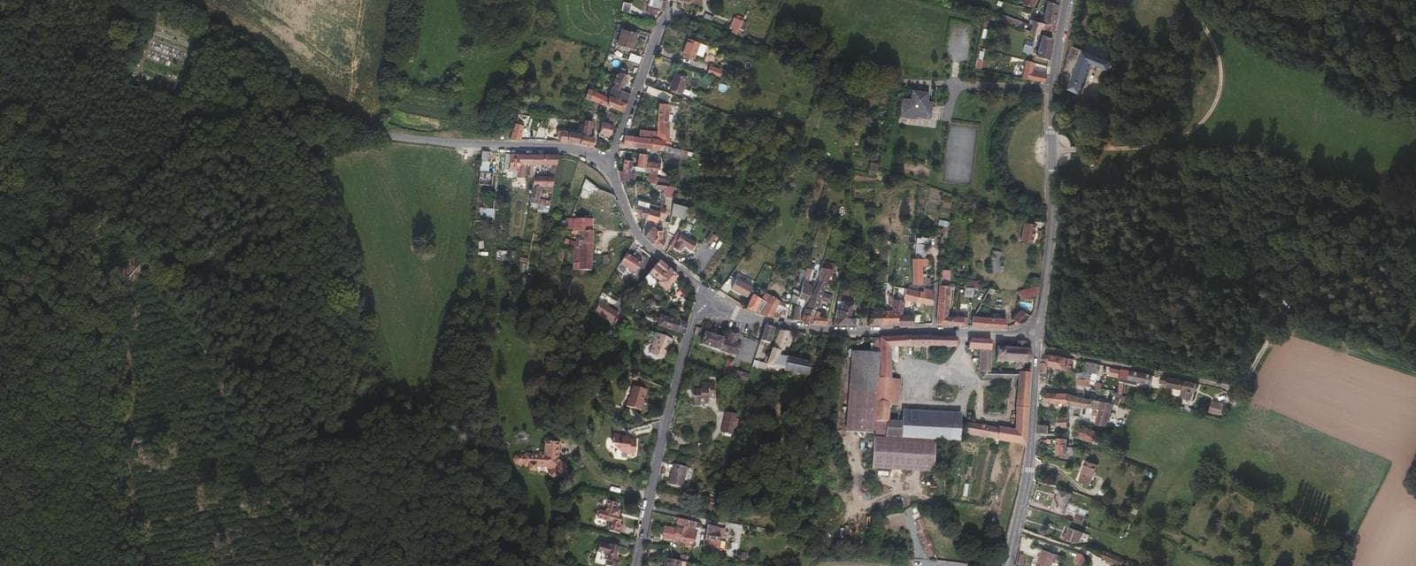Vue aérienne de Chauvry (Val-d'Oise)