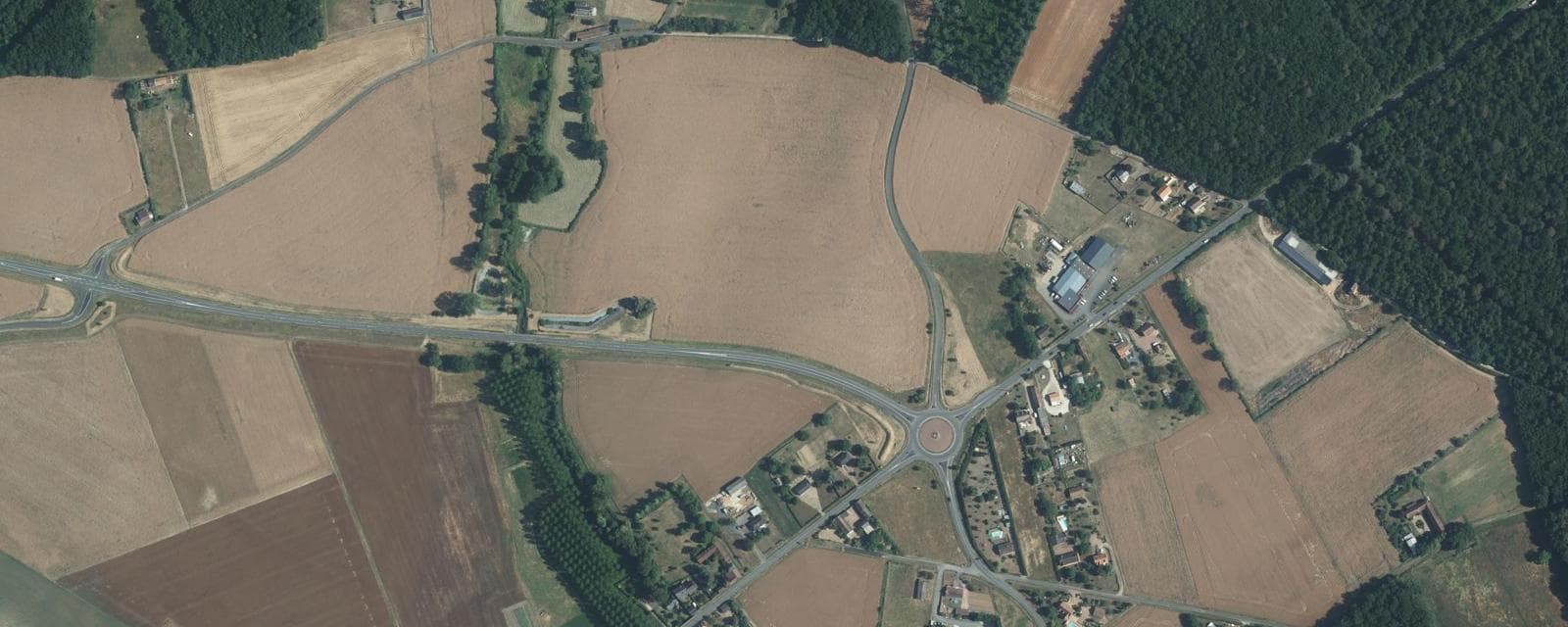 Vue aérienne de Chaveignes (Indre-et-Loire)