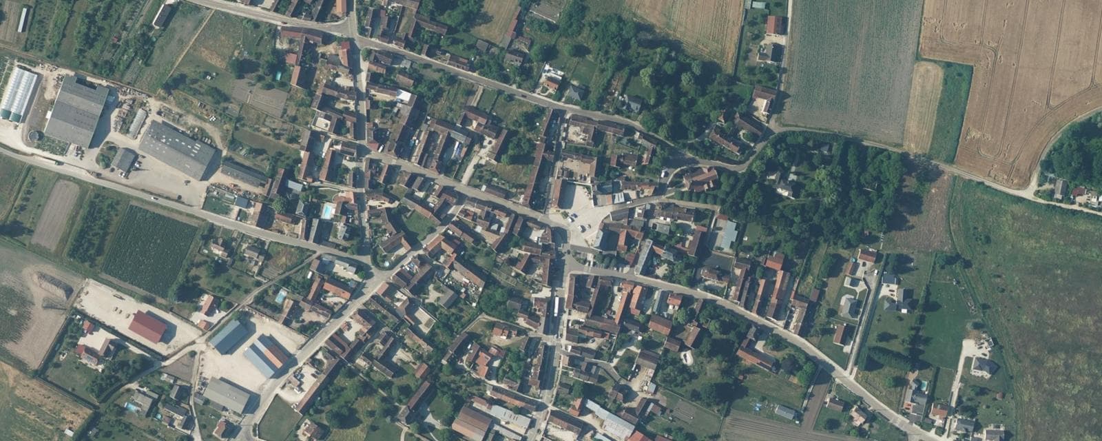 Vue aérienne de Chéu (Yonne)