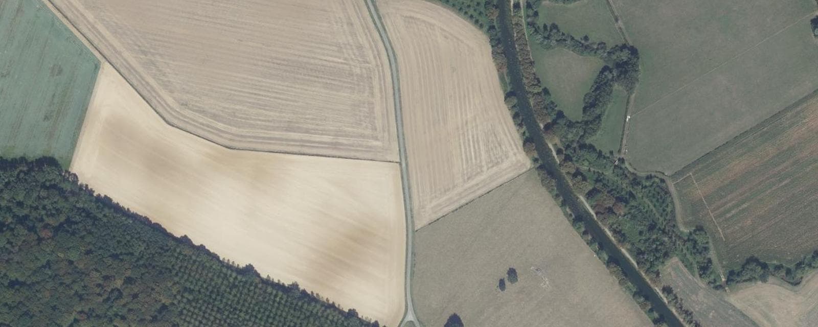 Vue aérienne de Cheuge (Côte-d'Or)