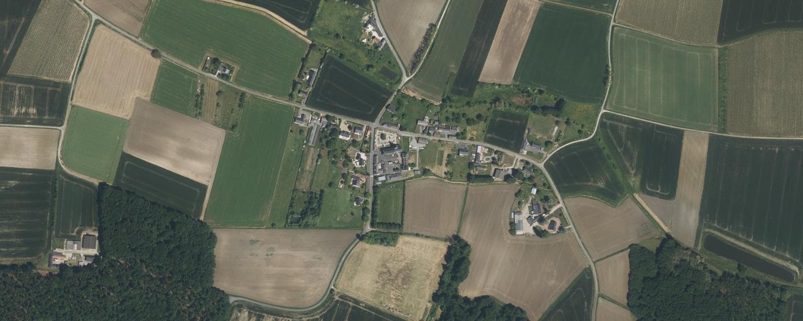 Vue aérienne de Cizay-la-Madeleine (Maine-et-Loire)