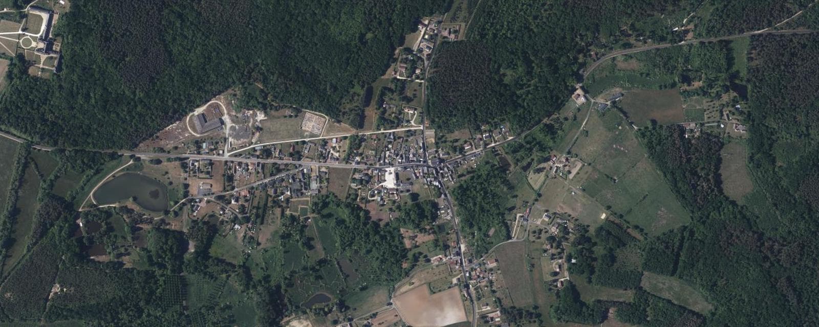 Vue aérienne de Continvoir (Indre-et-Loire)