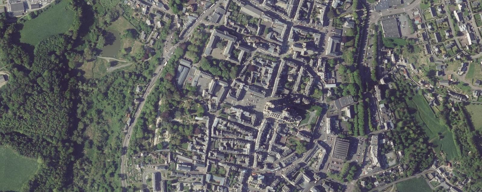 Vue aérienne de Coutances (Manche)