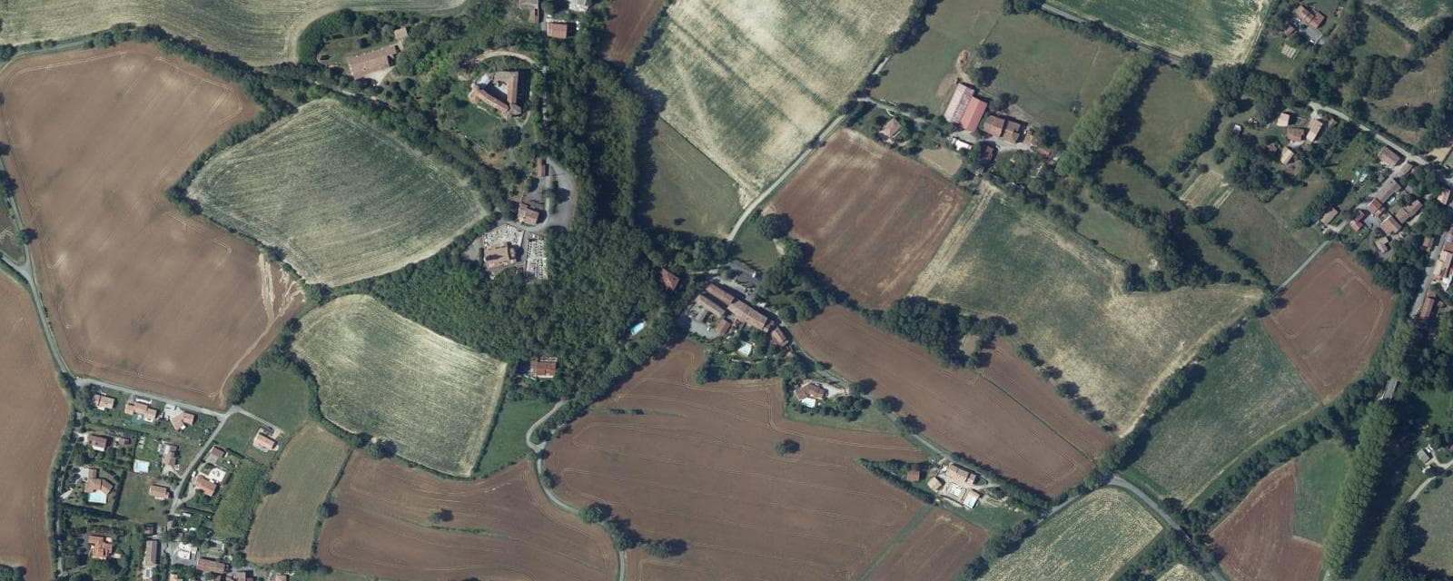 Vue aérienne de Cuq (Tarn)