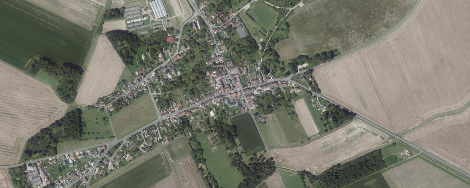 Vue aérienne de Doue (Seine-et-Marne)