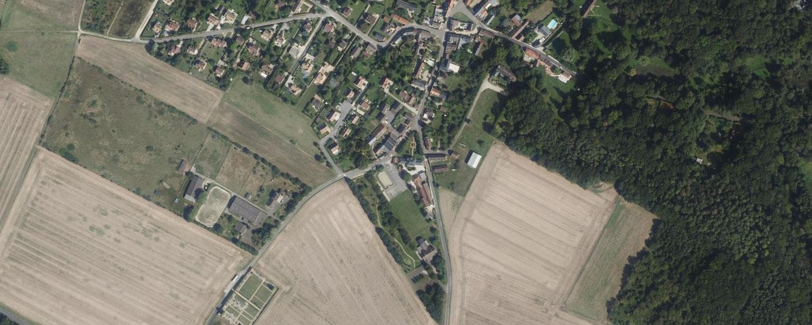 Vue aérienne de Émancé (Yvelines)