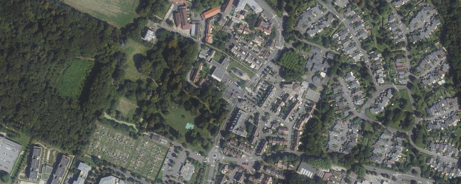 Vue aérienne de Émerainville (Seine-et-Marne)