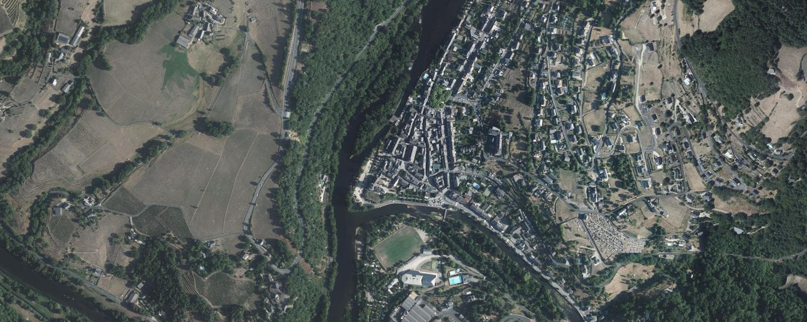Vue aérienne de Entraygues-sur-Truyère (Aveyron)