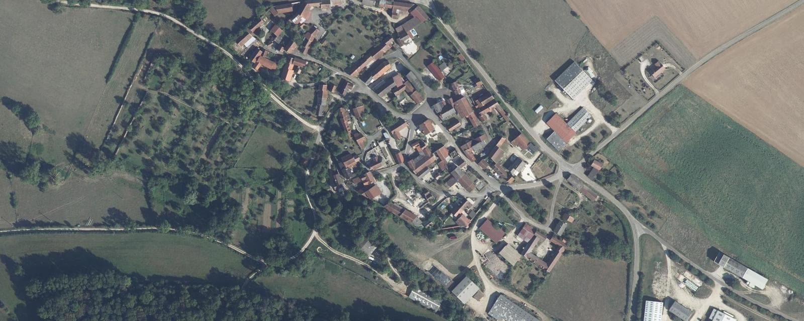 Vue aérienne de Éringes (Côte-d'Or)