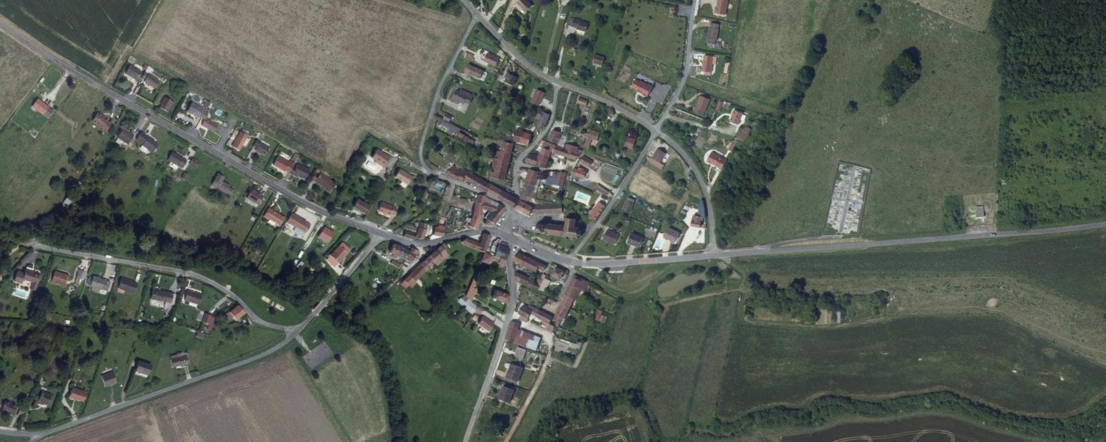 Vue aérienne de Essises (Aisne)