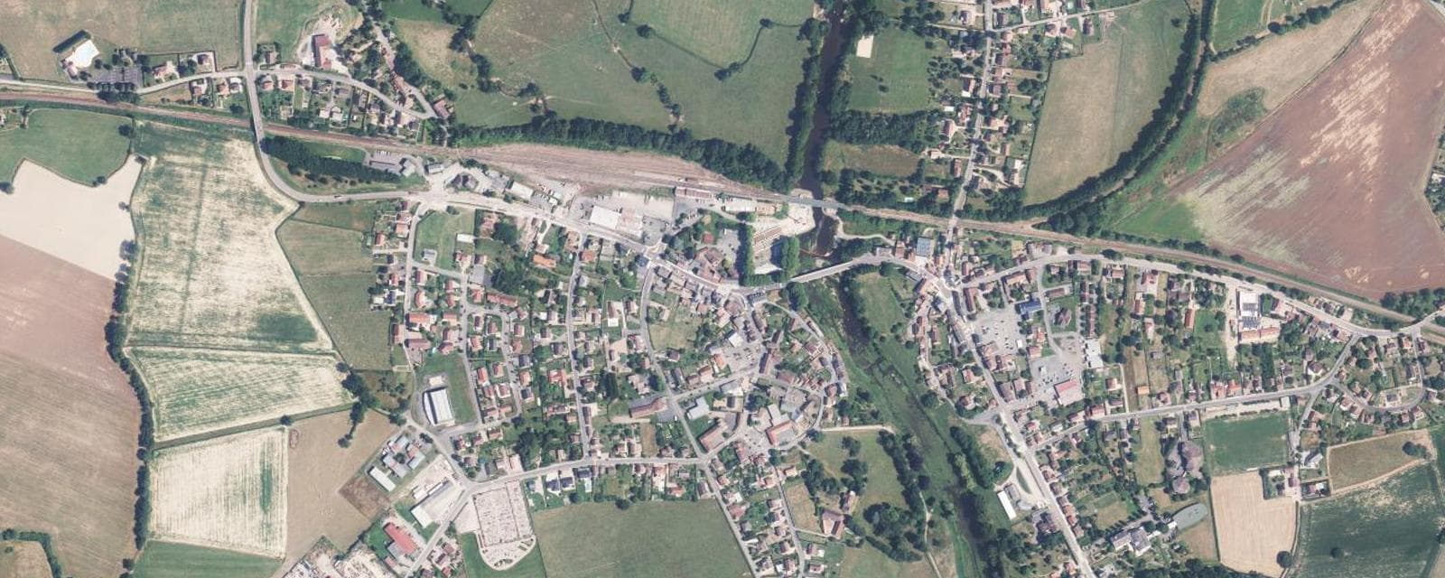 Vue aérienne de Étang-sur-Arroux (Saône-et-Loire)