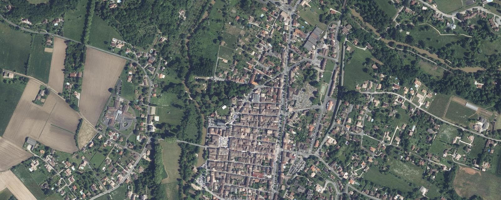 Vue aérienne de Eymet (Dordogne)