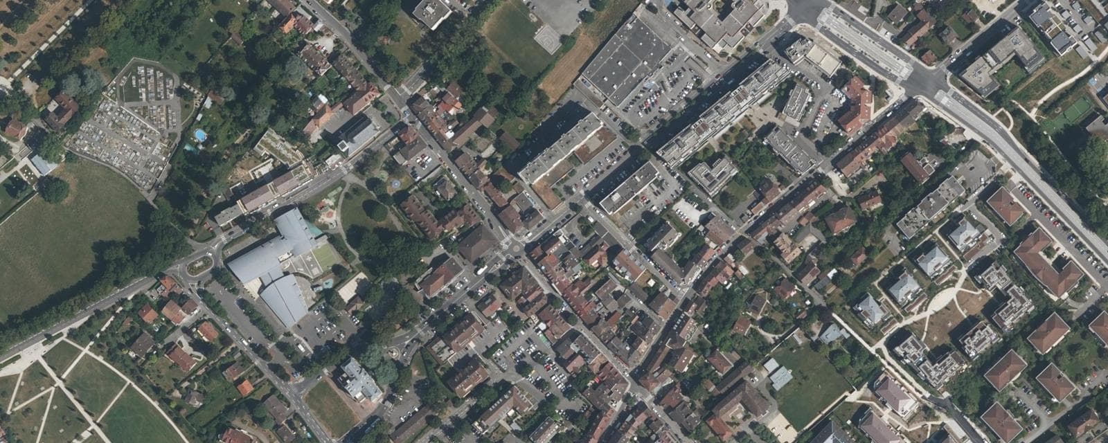 Vue aérienne de Ferney-Voltaire (Ain)