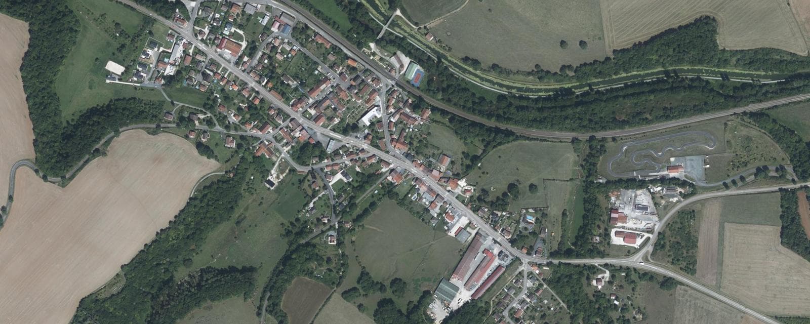 Vue aérienne de Foulain (Haute-Marne)