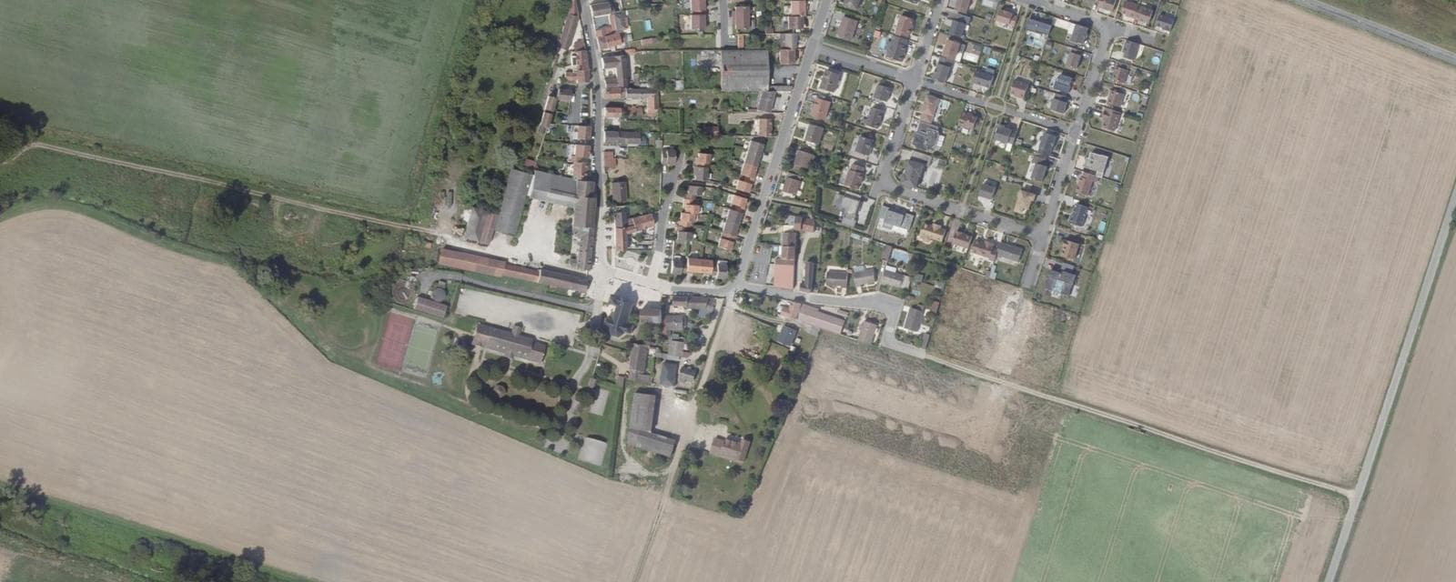 Vue aérienne de Fresnes-sur-Marne (Seine-et-Marne)