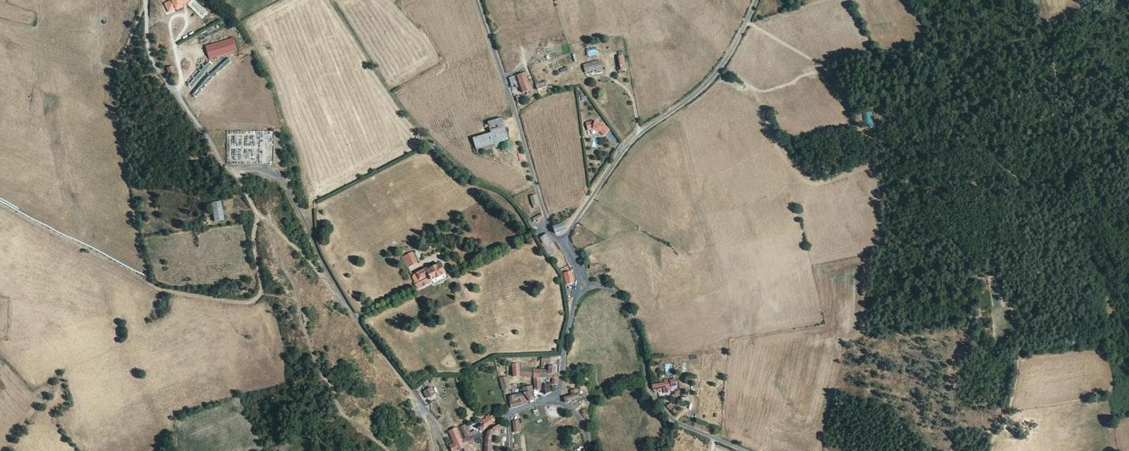 Vue aérienne de Frugières-le-Pin (Haute-Loire)