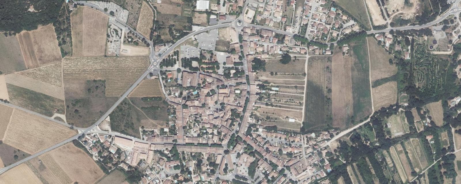 Vue aérienne de Garéoult (Var)