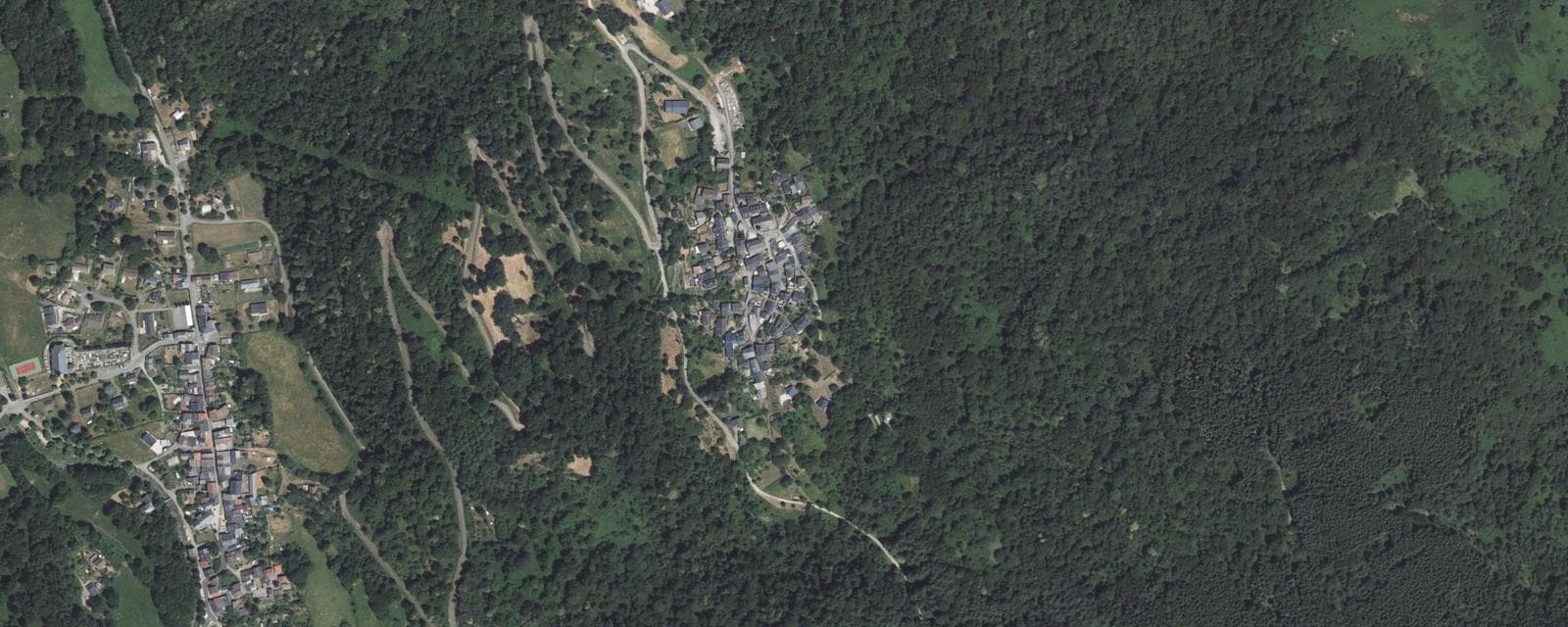 Vue aérienne de Gestiès (Ariège)